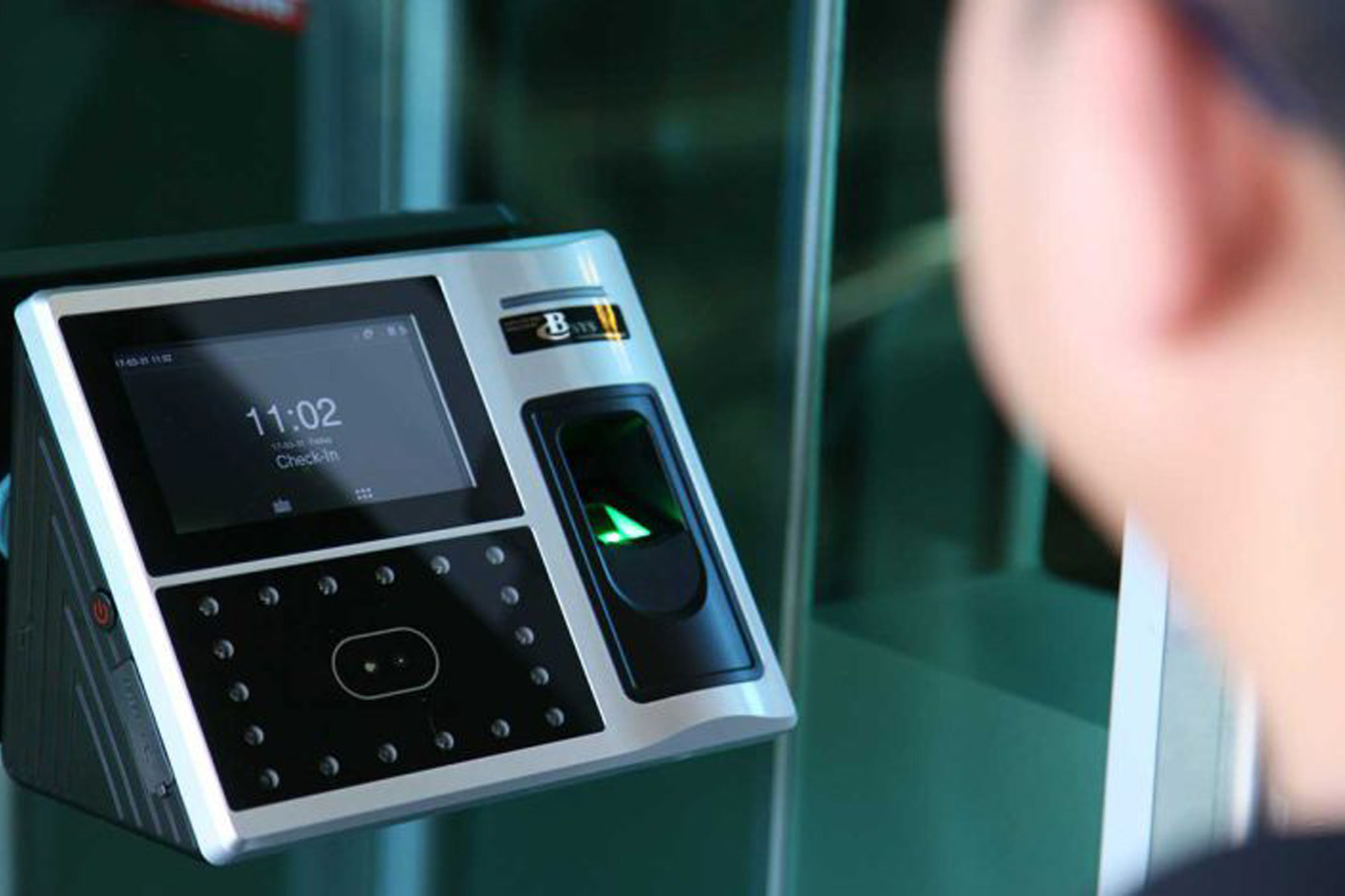 دستگاه حضور غیاب الکترونیکی